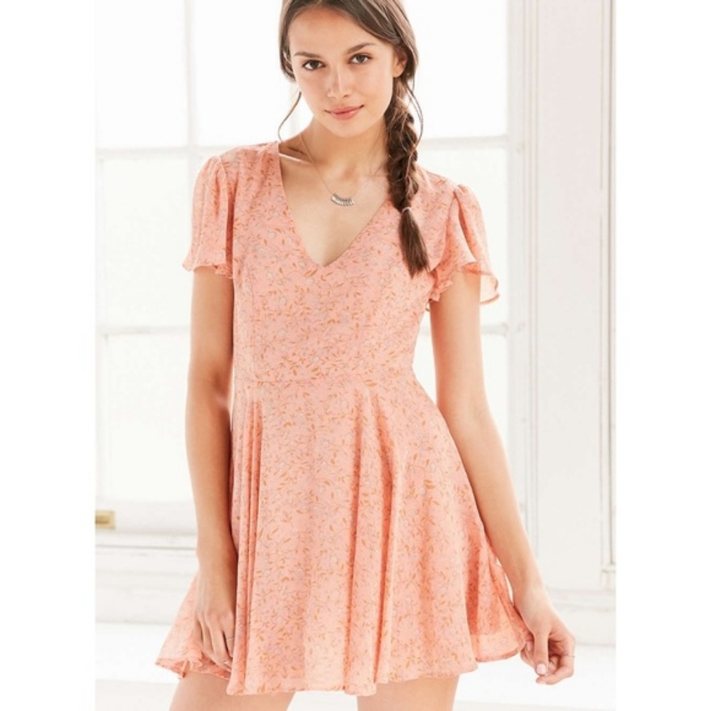 Kimchi Blue Sarah Flutter-Sleeve Chiffon Mini Dres